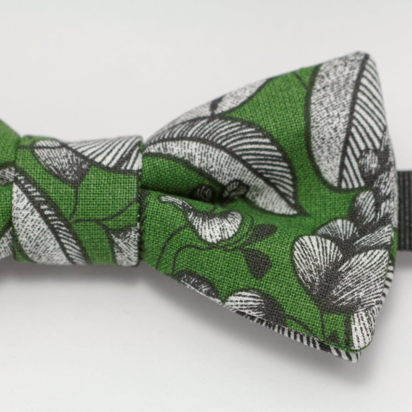 Noeud papillon vert avec imprimé floral "Histoire naturelle vert"