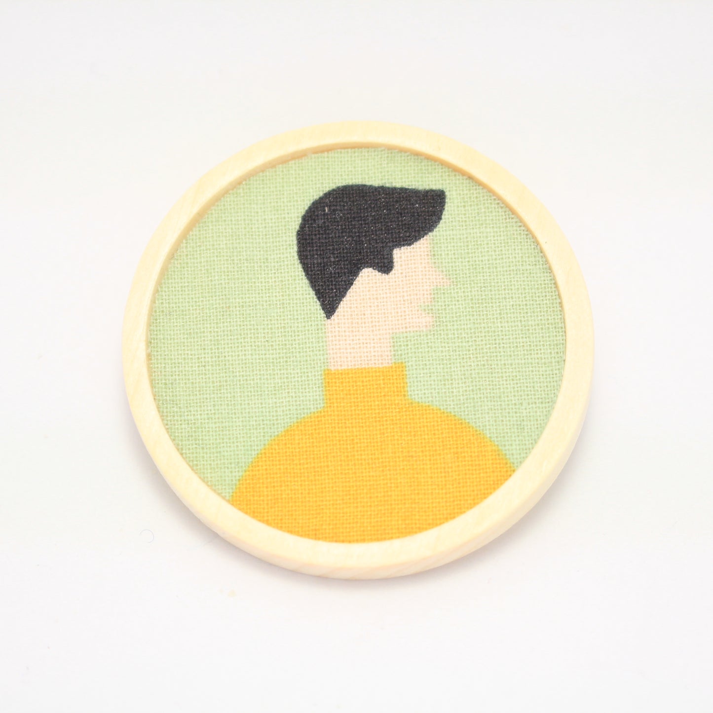 Broche graphique profil personnage