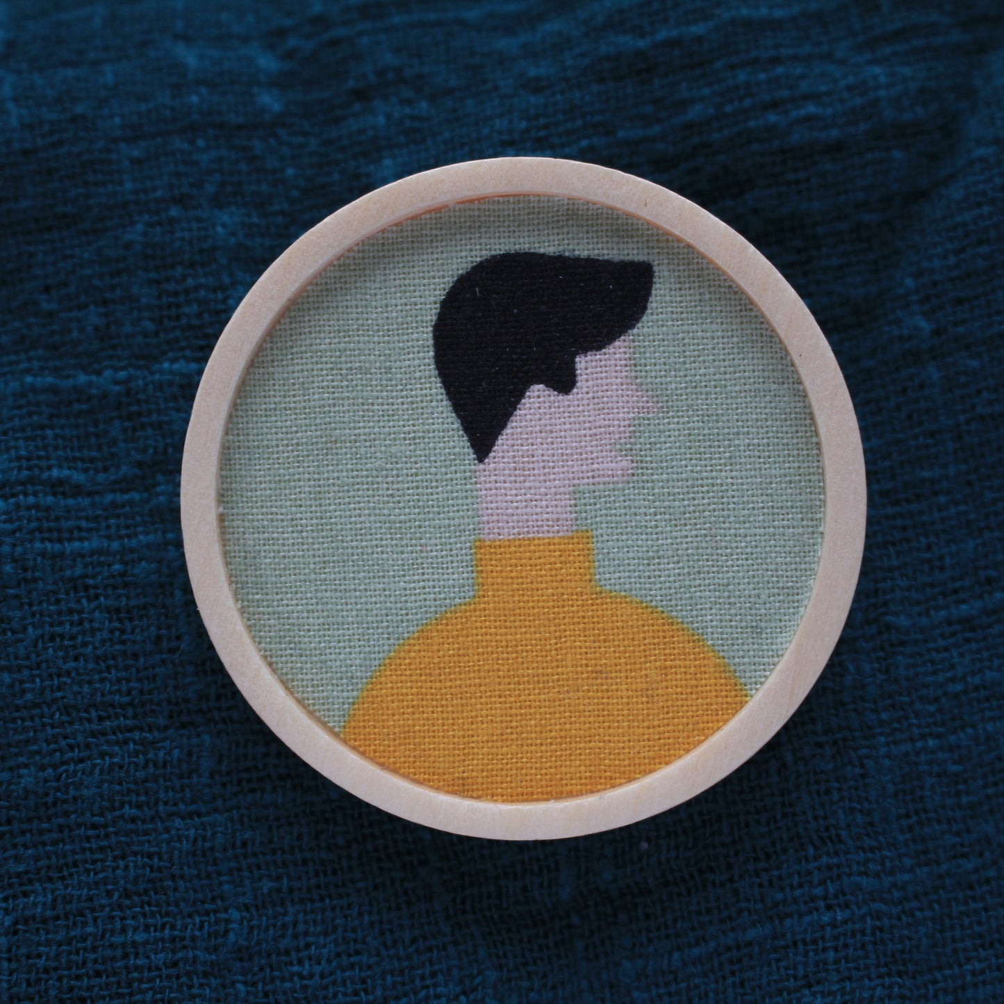 Broche graphique profil personnage