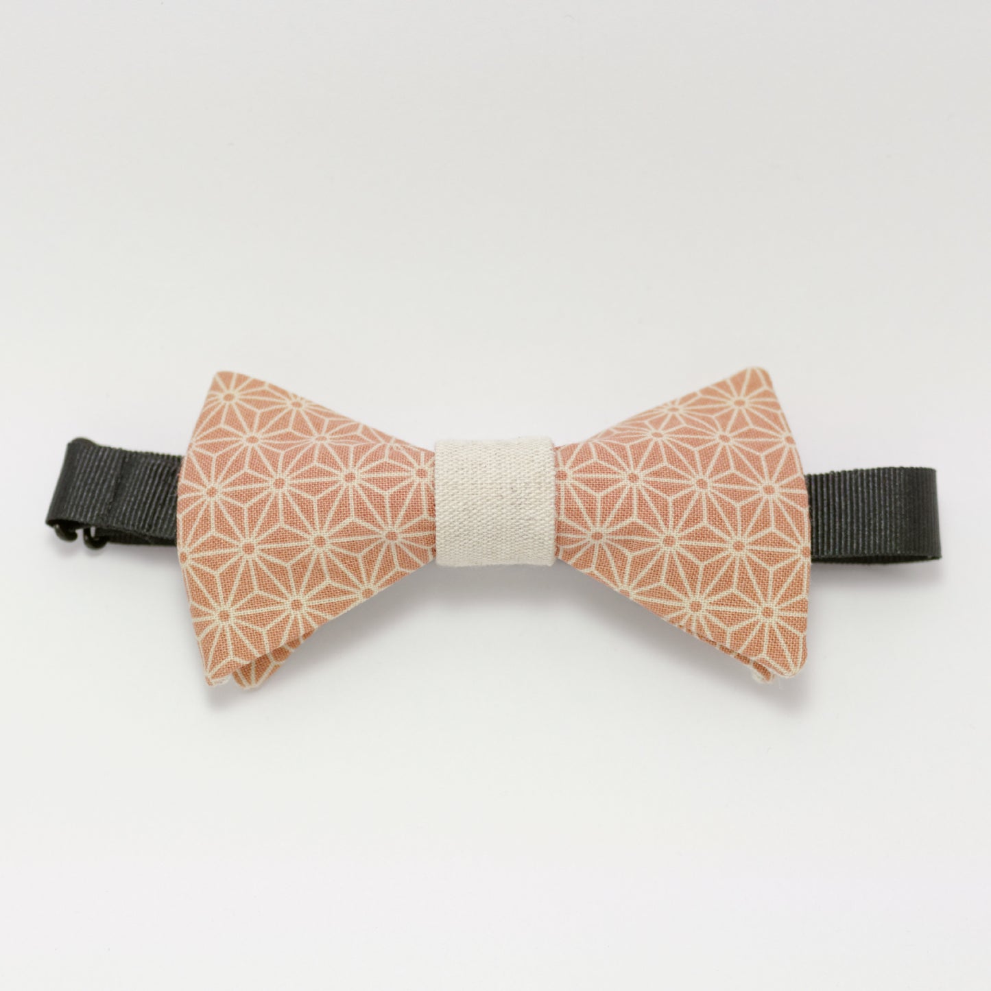 Noeud papillon motif japonais asanoha "Guerrier Gentilhomme Rose"